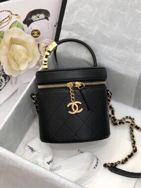 Classic CHANEL   bag: A Stylish and Versatile Choice for Elegance